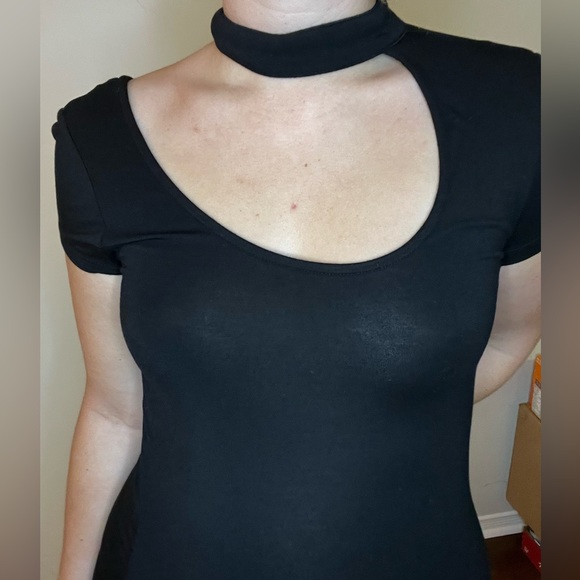 Little Black Guess Dress - Picture 4 of 4